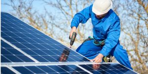 Installation Maintenance Panneaux Solaires Photovoltaïques à Le Malzieu-Ville